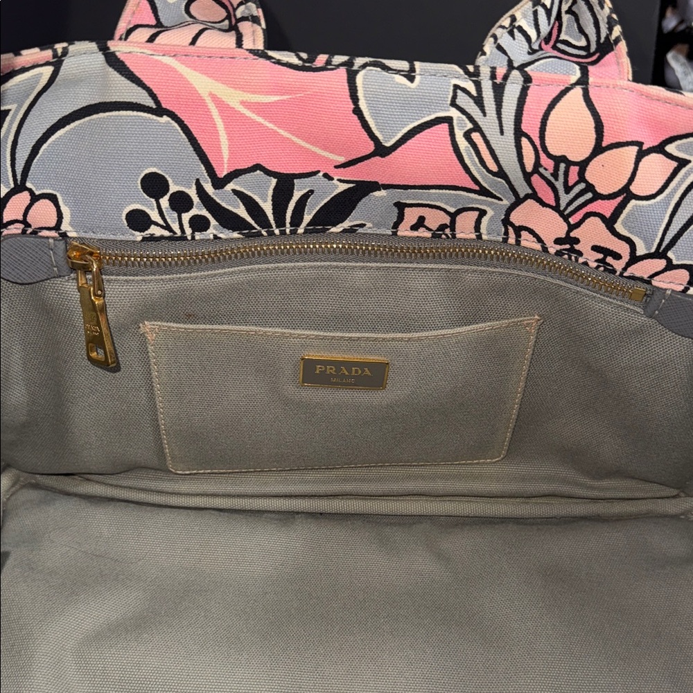 Prada RARE STAMPATA CANAPA ROSA FLORA Pink and Gray Tote w/ Prada strap! - Picture 13 of 17